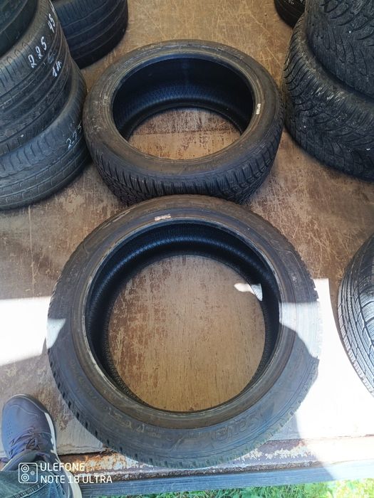 2 броя нови зимни гуми Sava 225/45/17