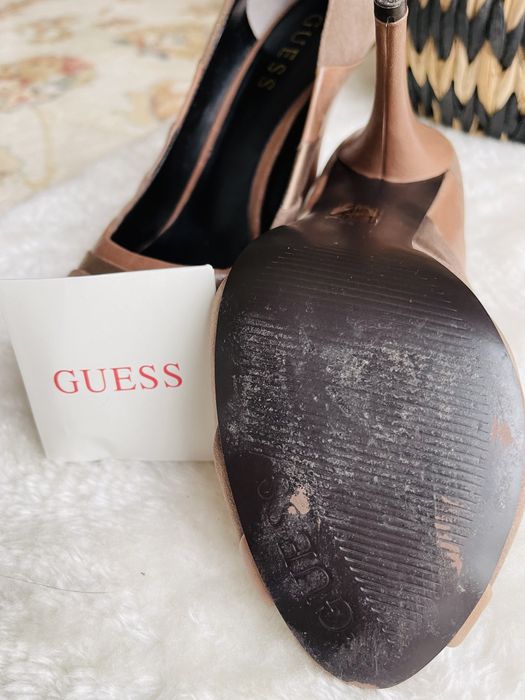 Pantofi cu toc ORIGINALI GUESS