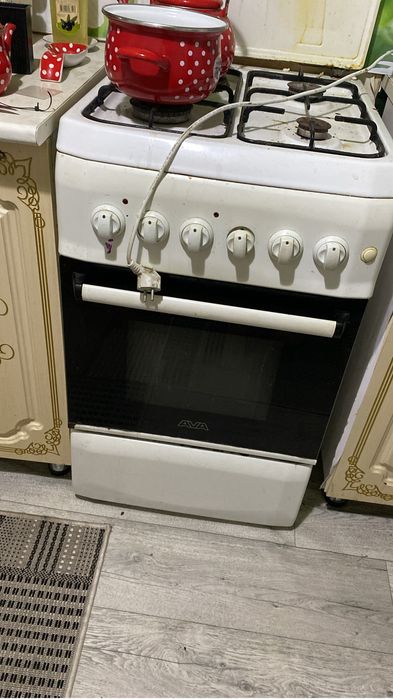 Продам стиралку и газ