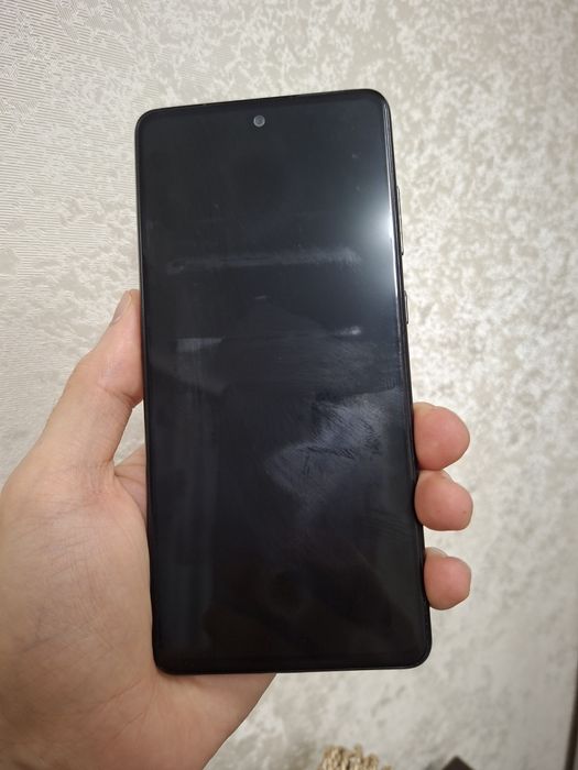 Мобильный телефон