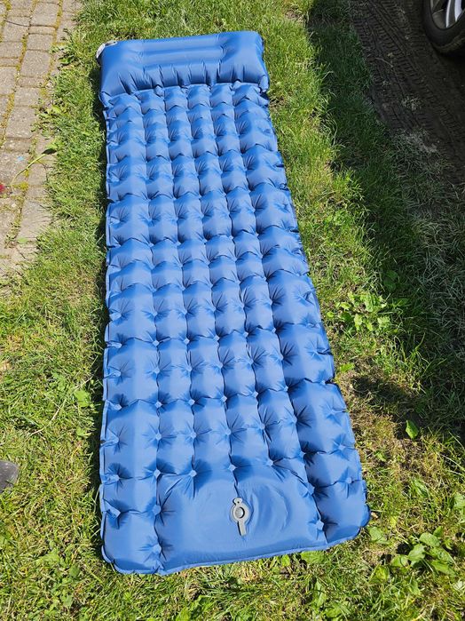 Saltea de camping autogonflabila izolată cu pompă de la picior