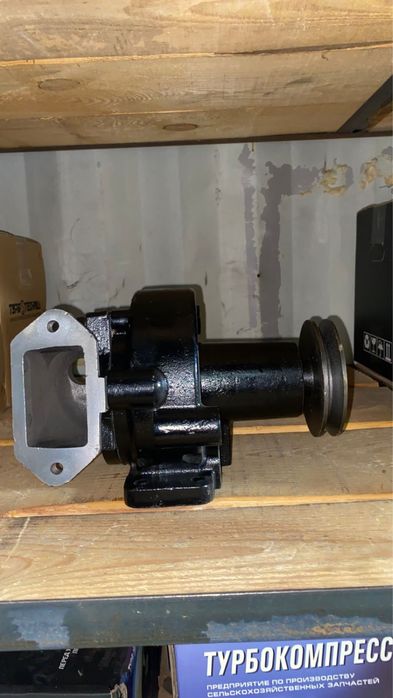 Водяной насос на Маз 7511