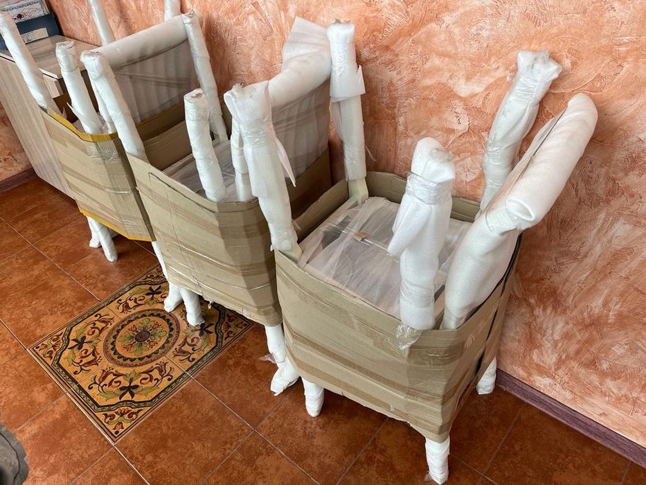 Продажа новых стульев