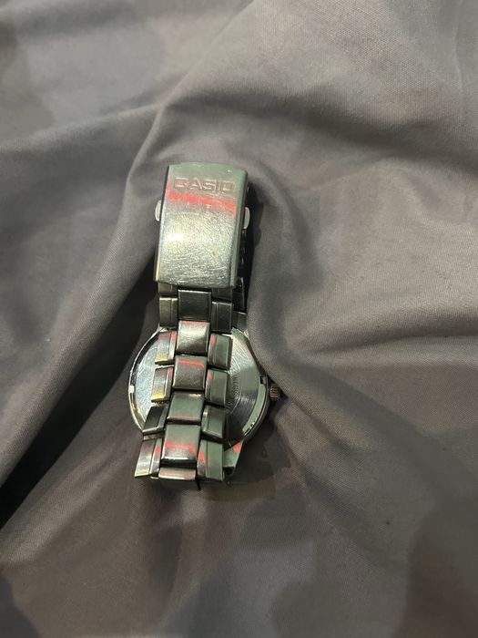 Часовник Casio стар