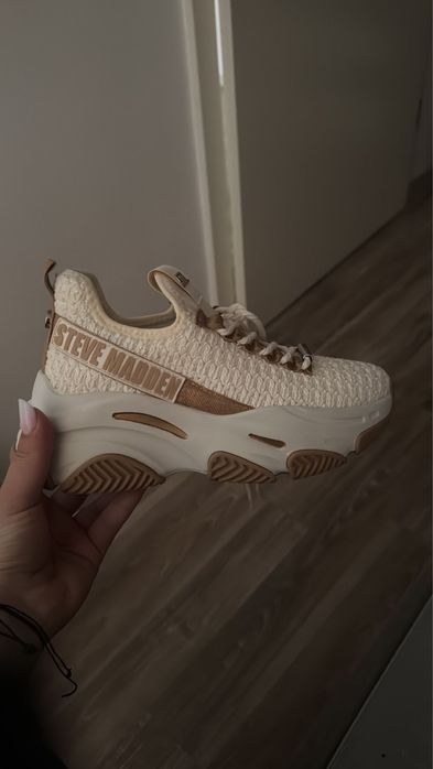 Sneakers Steve Madden 37