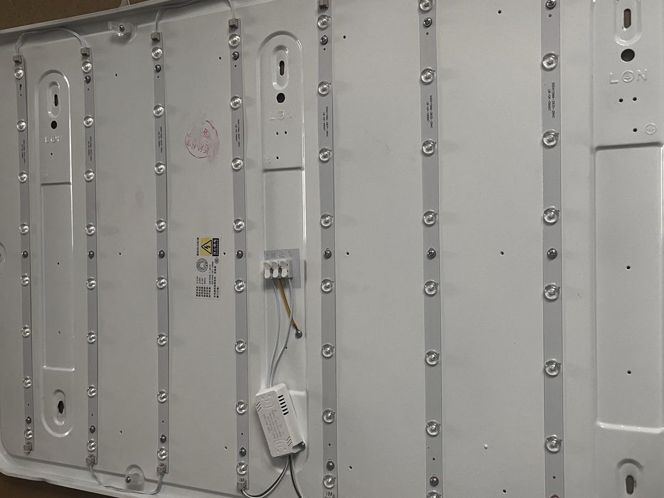 Продам лампу,люстру