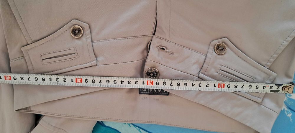 Дамски костюм размер 42