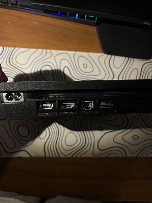 Playstation 4 , 1 TB, в отлично състояние