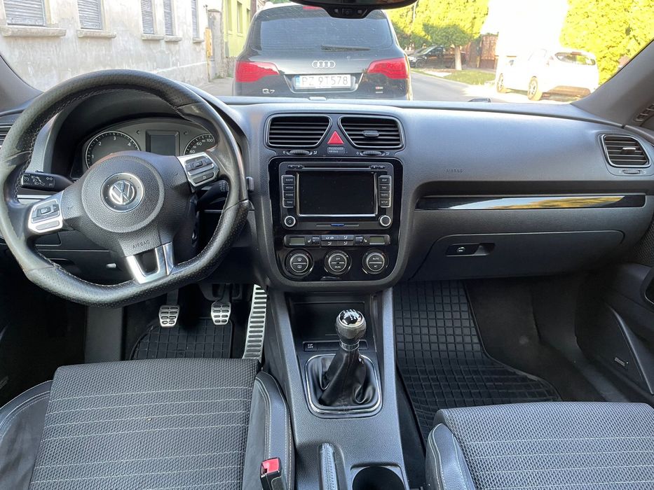 Sciroco R-Line 2.0 TDI 170 CP 2010