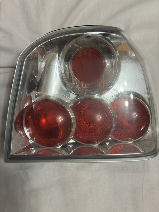 Десен Заден Стоп