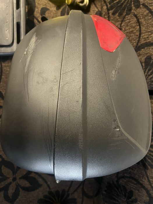 Куфар за мотор гиви Givi куфар