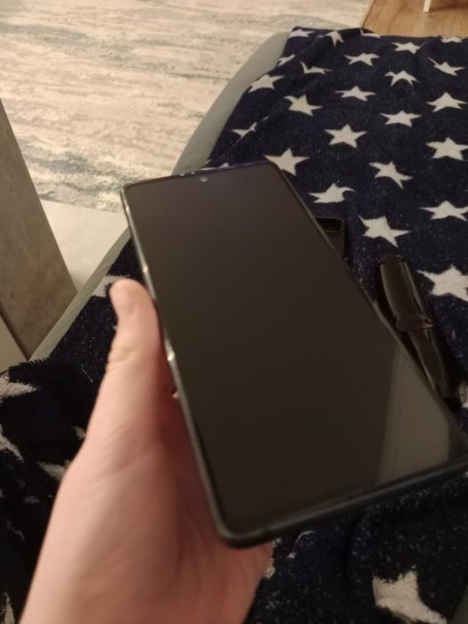 Samsung S20FE идеал