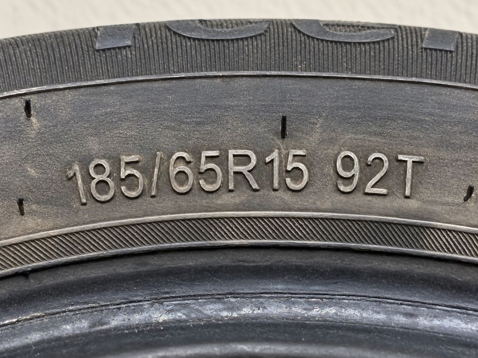 Комплект баллонов 185/65 R15 TRIANGLE