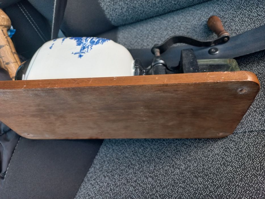 Мелница за стена за кафе