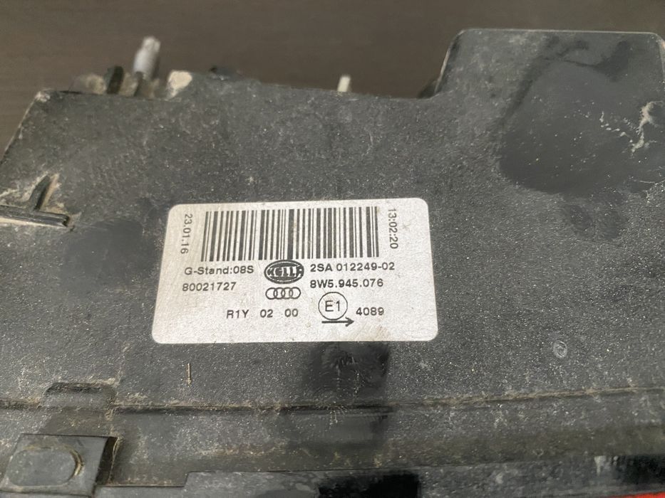 Stop dreapta pe haion Audi A4 B9 sedan berlina de la 2015