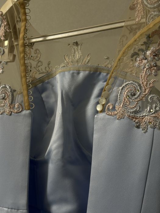 продам бальное платье