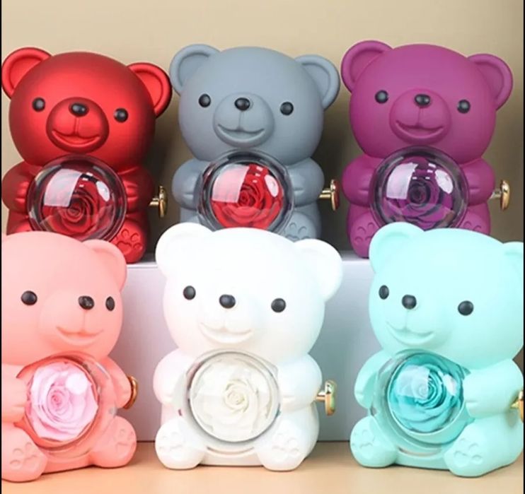 Мишка шкатулка с розой в колбе