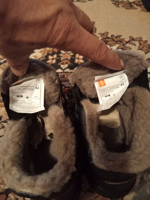 Зимние ботинки 42 размер новый