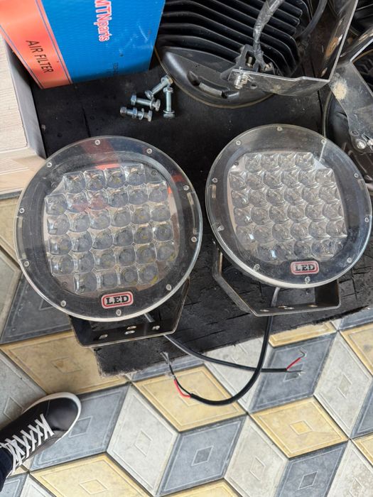 Круглая  лед led прожектор на авто