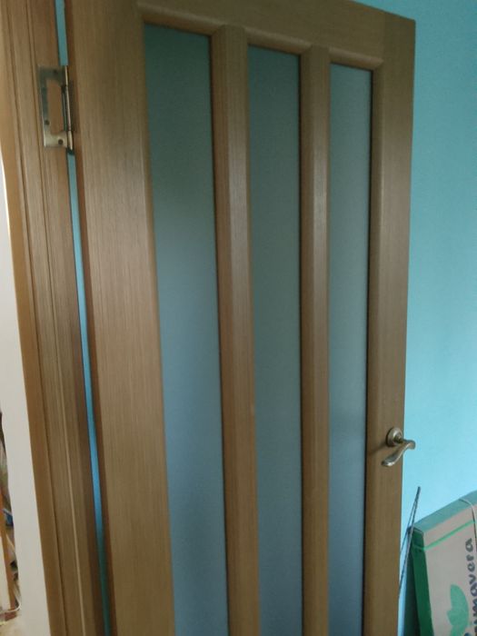 Срочно продам двери