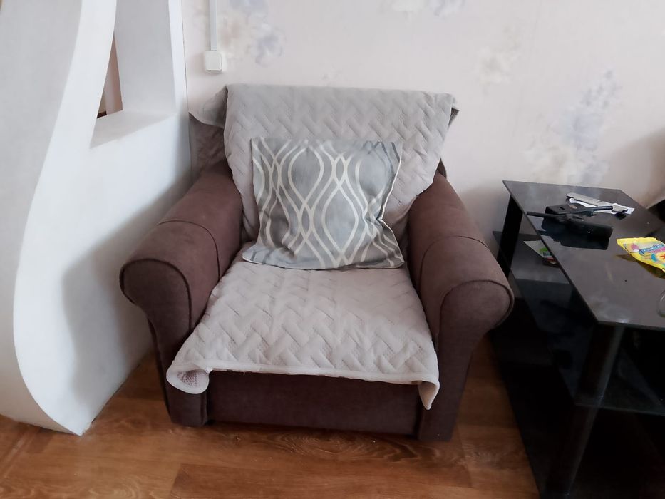 Продам диван и 2 кресла