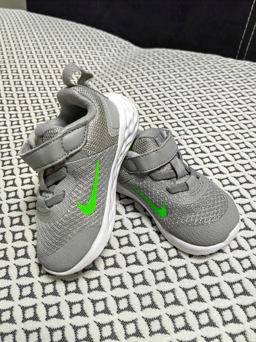 Детски маратонки nike revolution 6 - 21 размер
