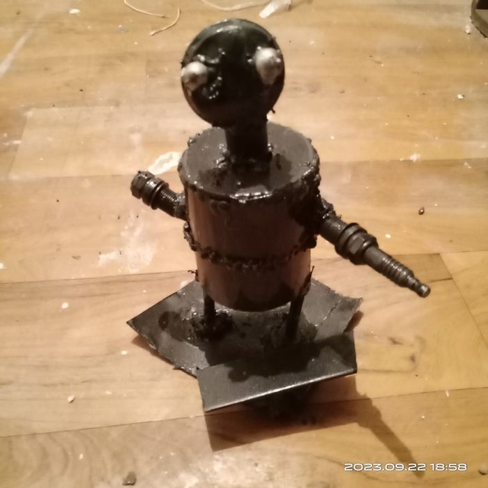 Робот на полочку