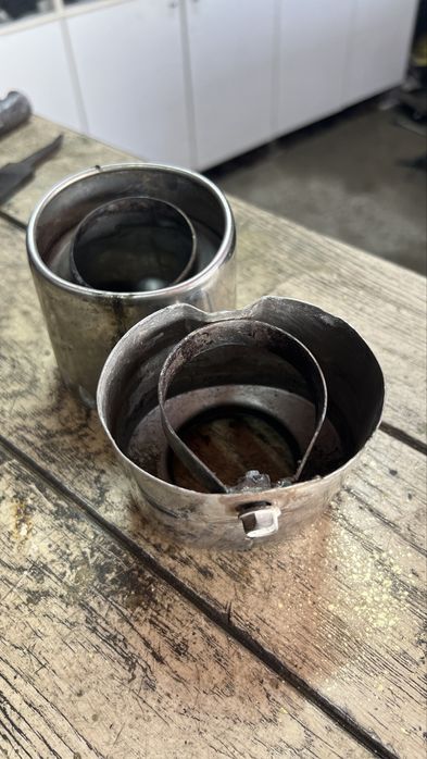 Насадки на глушитель Субару Форестер