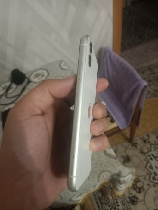 Продам Iphone 11 64gb