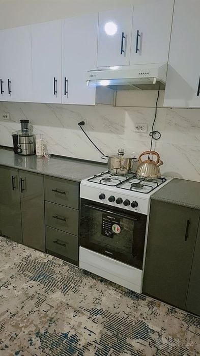 Квартира сотилади Сергили Янгихаёт 2 хона 3 кават.65.5 кв м