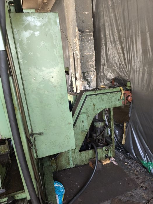 CNC фреза металообработваща машина