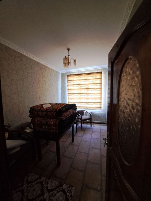 Ipateka bor 9mkr 3х 100kv сотилади 9bozor orqaci (maklersiz  uy egasi