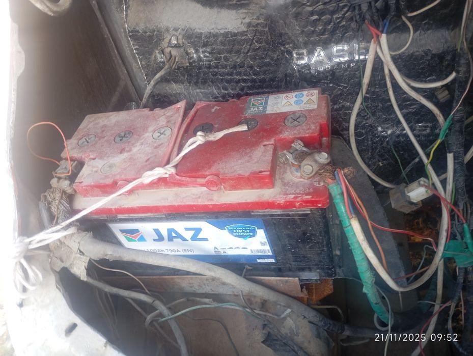 Ford fransit sotiladi