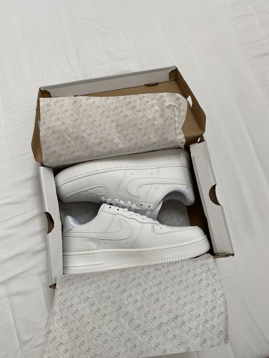 adidasi air force 1 albi / triple white