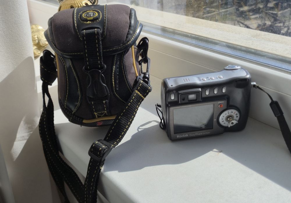 Kodak EasyShare DX7630 + husă – cameră digitală vintage / pentru piese
