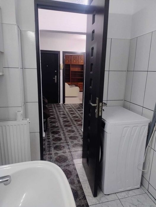 Inchiriez apartament 2 camere