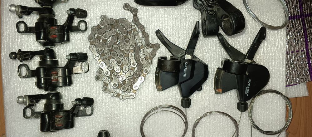 Запчасти разные для велосипедов