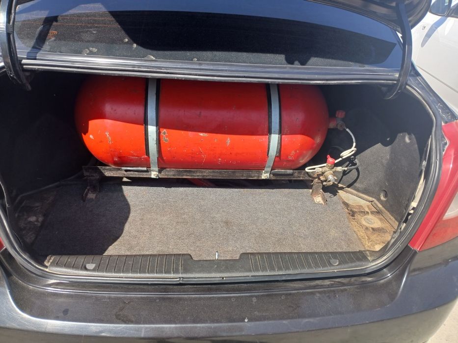 Chevrolet  Lasetti 1.8 2013