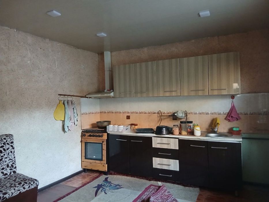 Бектемир, участок 8 соток, 6 комнат