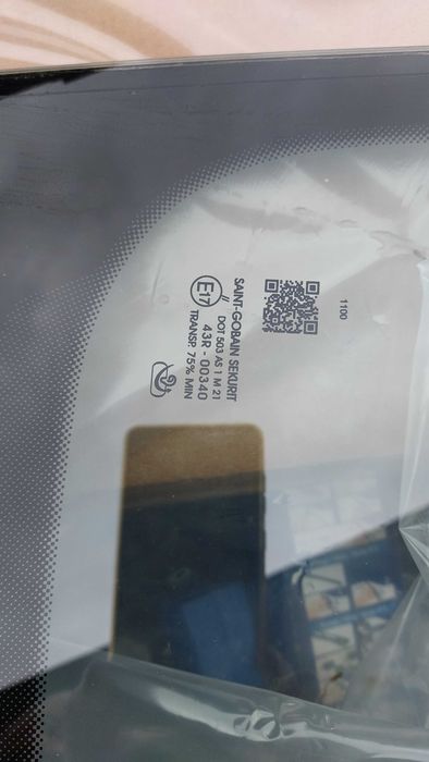 Parbriz fata model cu camera si sensor ploaie Audi A6 C8 din 2019.