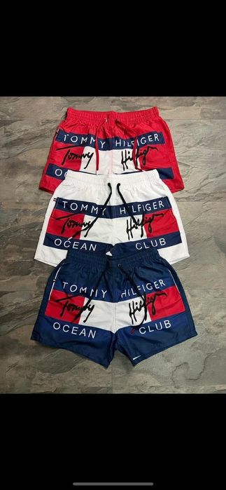 Стилни мъжки плажни шорти BALENCIAGA – комфорт и визия за лятото!