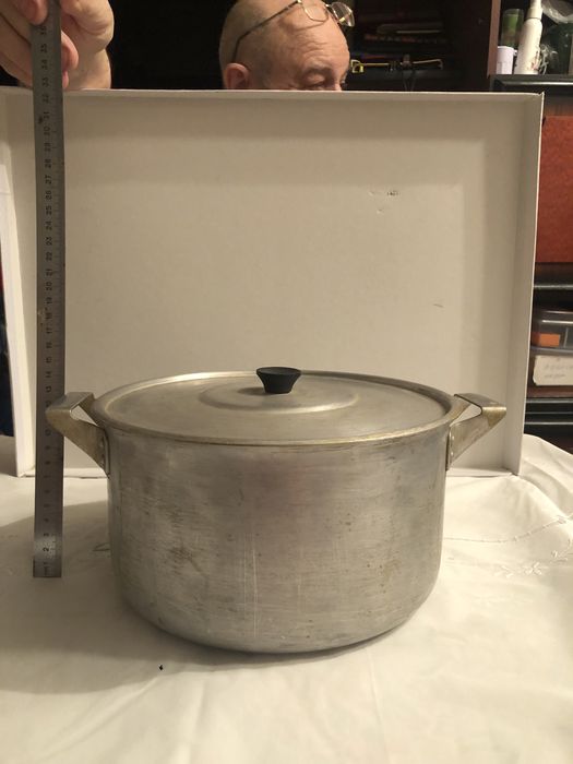 Продаю аллюминиевые кастрюли советские