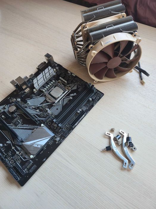 Kit Intel 8700K + Z370p + noctua nh15 cooler+carcasa