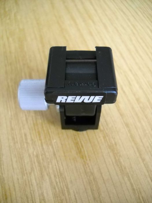 Продавам нови аксесоари за фотосветкавица