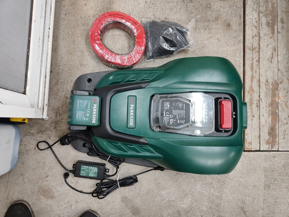 Робот косачка Parkside