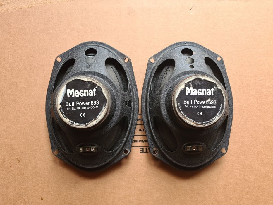 Продавам 2 броя Автомобилни Тонколони MAGNAT BULL POWER 

TRS690CC480