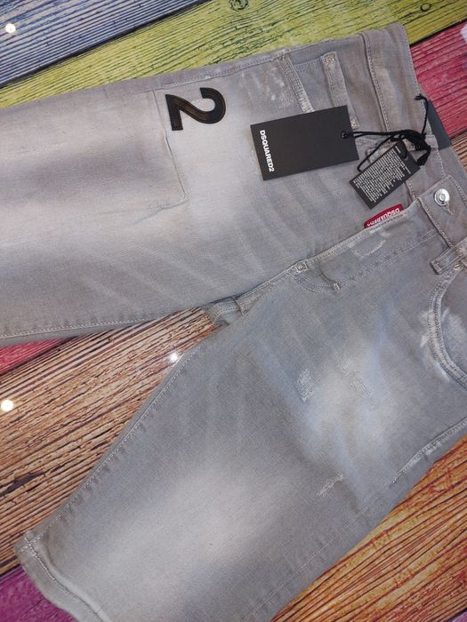 Оригинални DSQUARED2 къси дънки