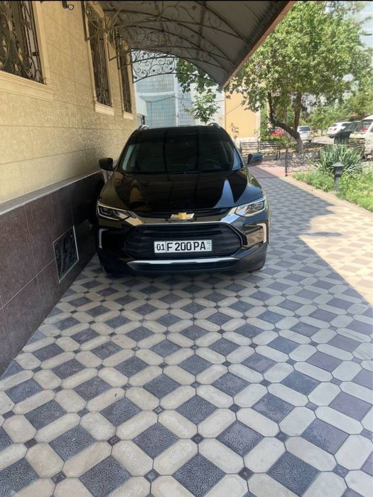 Chevrolet Tracker premier 24год 24,500км халол