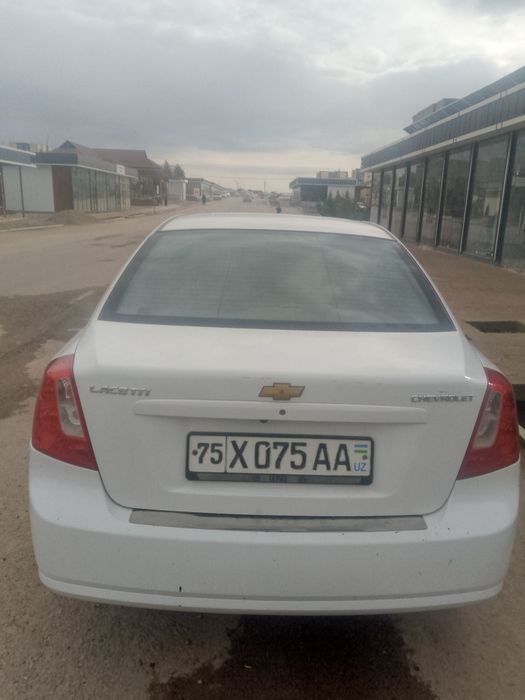 Gentra  2013 kraska tozza