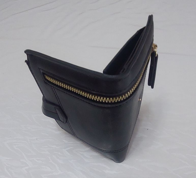 Новое портмоне за 3 500тг